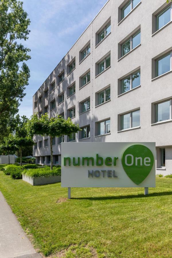 Numberone Hotel Norimberga Esterno foto