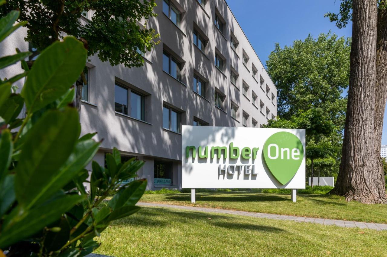 Numberone Hotel Norimberga Esterno foto